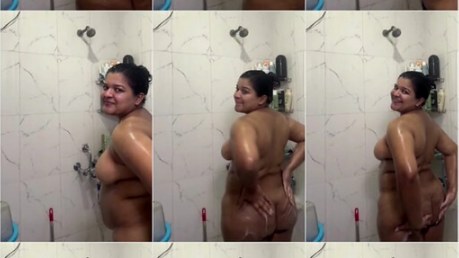 Chubby Indian Bhabi Shower