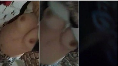 Desi Lady Big Tits And Pussy Showing
