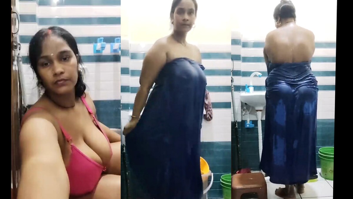Desi Youtuber Ekta Bhabhi Bathing Show