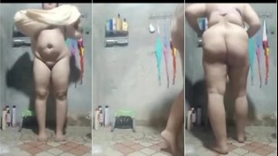 Desi Lady Removing Clothes Showing Full Naked Body