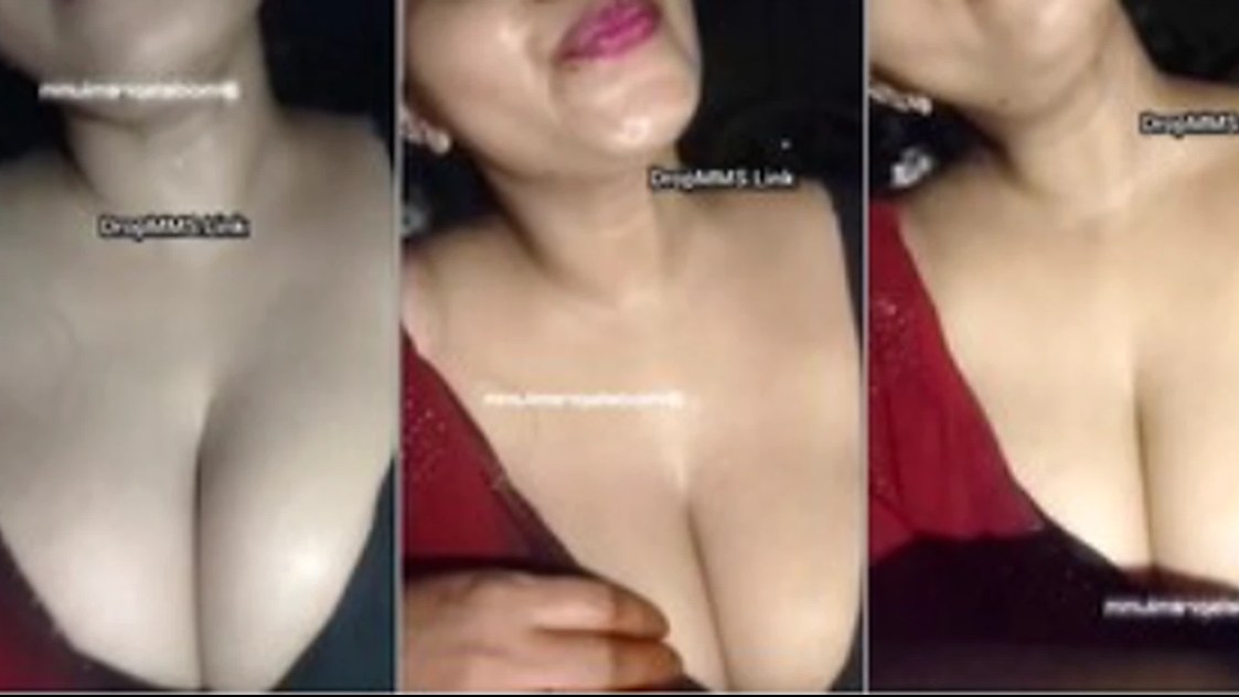 Tamil Girl Kalaiyarasi Shows Cleavage on a Premium Live Show