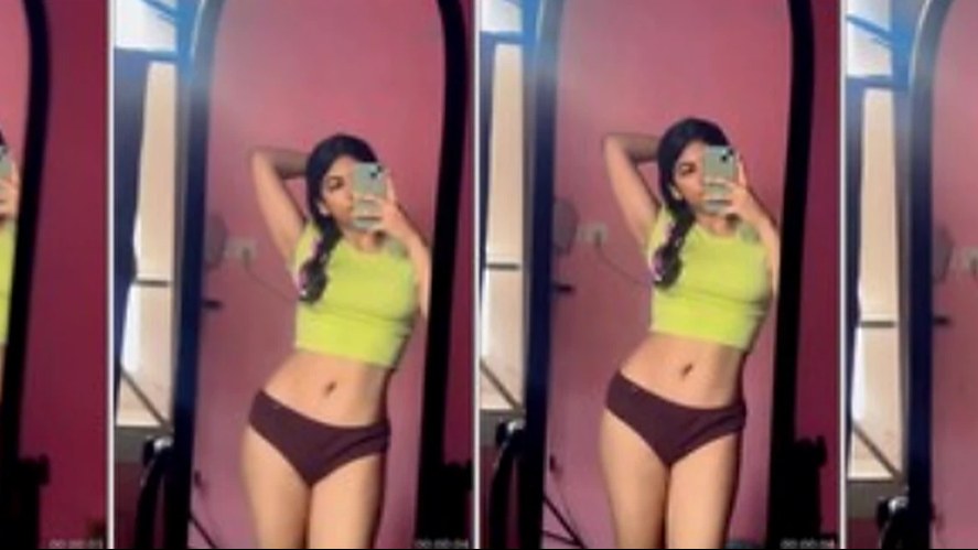 DareShiny Insta Exclusive in Green Crop Top