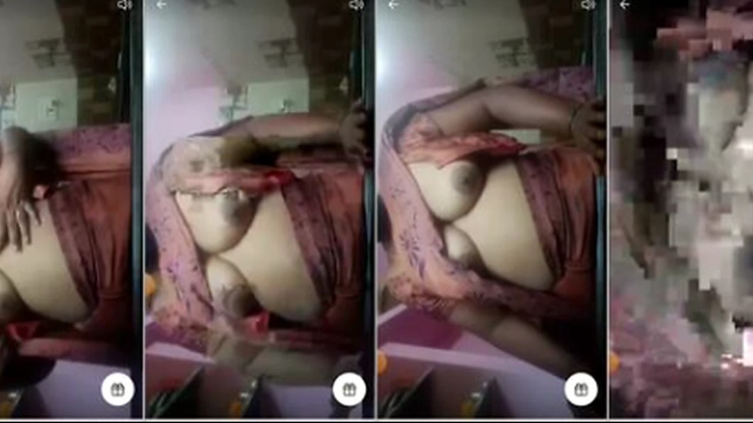 Tamil Housewife Lifts Her Saree and Shows Her Pussy Live