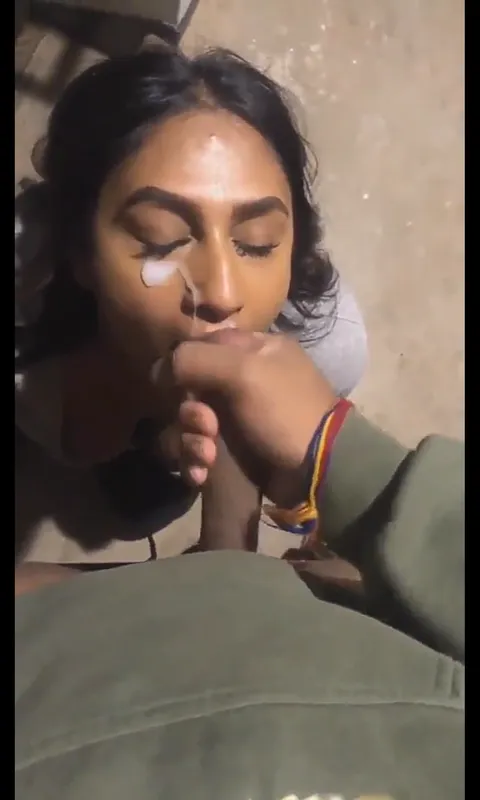 Desi girl deepthroat blowjob and cum on face