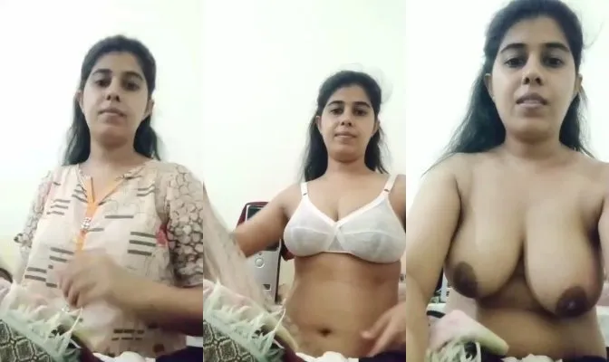 Desi Girl Slowly Undresses and Flashes Her Boobs