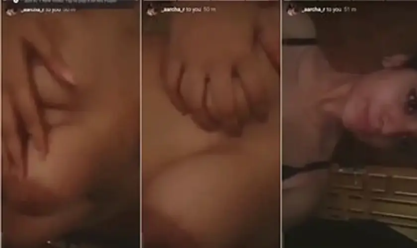 Mallu GF Lifts Top Shows Big Boobs